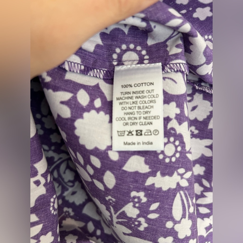 Never A Wallflower Floral Cotton Blouse Purple White Sz L NWT - Picture 7 of 8